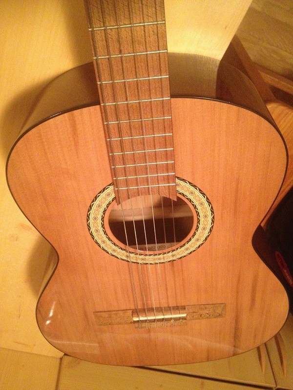 Guitare Classique Amada Classic 477H Vendre Guitare Classique Amada Classic 477H Vendre